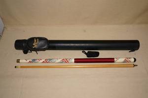 lot 98 image: Viper Budweiser Pool Cue with Case
