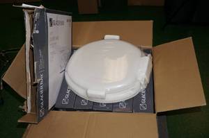 lot 114 image: 6 Glacier Bay Toilet Seats