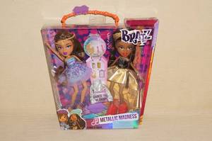 lot 173 image: Bratz Doll