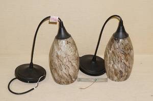 lot 182 image: 2 Hanging Pendant Lights