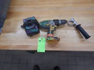 Dewalt 18v Drill, Handle and Charger - In Working Condition