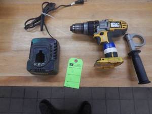 Dewalt 18v Drill, Handle and Charger - In Working Condition