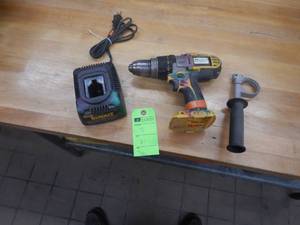 Dewalt 18v Drill, Handle and Charger - In Working Condition