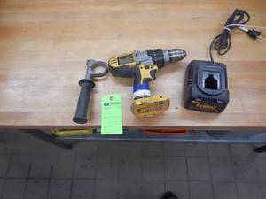 Dewalt 18v Drill, Handle and Charger - In Working Condition