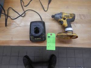 Dewalt 18v 14 Impact and Charger - In Working Condition