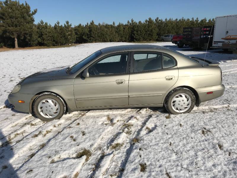 2002 Daewoo Leganza SE