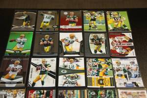 Aaron Rodgers Football Card Lot  25 Different Cards
