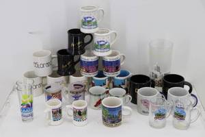 lot 21 image: State Miniature Cups