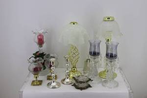 lot 48 image: Candleholders