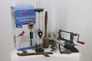 lot 68 image: Misc Items