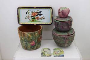 lot 69 image: Ceramic Flower Pot, Porcelain Light Switches, Wicker Baskets & Trays