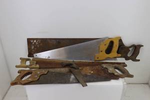 lot 76 image: Hand Saws
