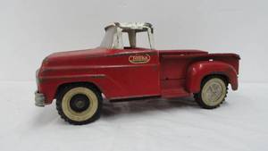 lot 3 image: Vintage Metal Tonka Truck Mound MN