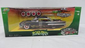 lot 15 image: Road Rats