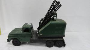 lot 27 image: Vintage Tin Tonka Crane Truck