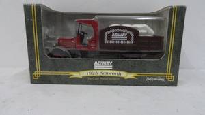 lot 38 image: ERTL Collectibles