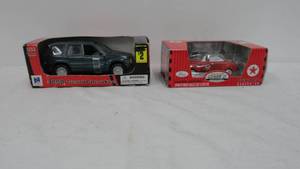 lot 42 image: Die Cast 1997 Jeep Grand Cherokee 132 & 1940 Ford Deluxe Coupe