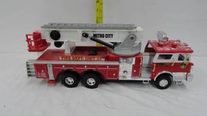 lot 48 image: Fire Truck Scientific Toys