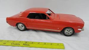 lot 49 image: 1966 Ford Mustang