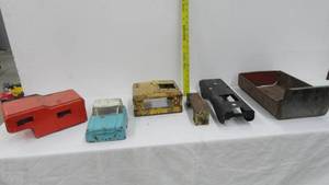 lot 70 image: Vintage Metal Tonka Parts