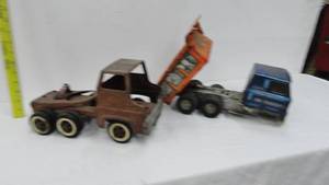lot 73 image: Vintage Metal Trucks