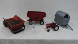 lot 76 image: Toys