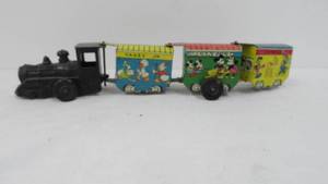 lot 94 image: Disneyland Tin Train Windup