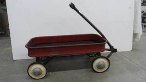 lot 119 image: Red Wagon