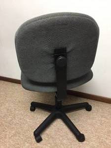 lot 27 image: Hon Office Chair
