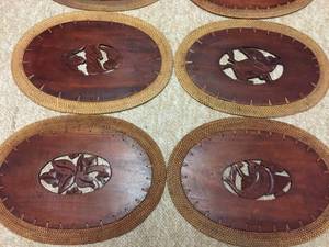 lot 83 image: Ten Wooden & Wicker Placemats