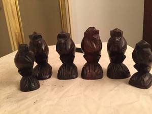 lot 94 image: Carved Monkey See Lot