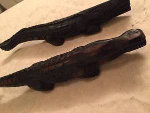 lot 98 image: Wooden Alligator Carvings