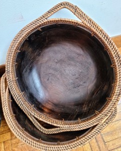 lot 14 image: Wooden Bowl Set