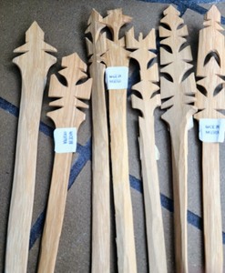 lot 22 image: African Chewing SticksToothbrushes