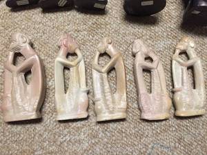 lot 227 image: Large Lot of over 30 Stone Carvings (Made in Kenya)