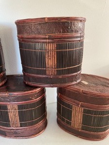 lot 143 image: Oval Nesting Decorative Boxes
