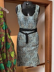lot 318 image: Lot of 6 Sundresses