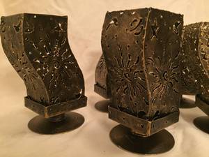 lot 269 image: 6 Metal Incense Burners w Swirl Design