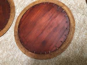 lot 274 image: 10 Wood & Wicker Placemats