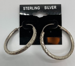lot 324 image: 3 Pairs of Sterling Silver Earrings