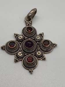 lot 297 image: Sterling Silver Pendant