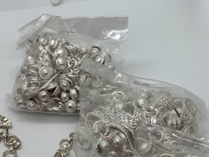 lot 299 image: Lot of 5 Belly Chains