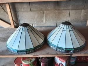 2-Lead Glass Shades