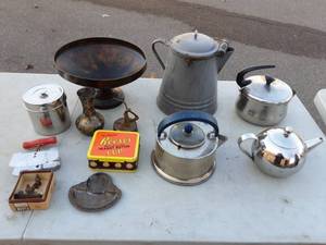 Coffee & Tea Pots & Other Kitchen Ware