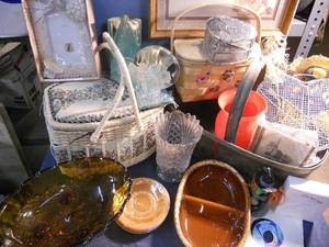 Baskets, Lusterware, Glassware, 45s, Dcor, More
