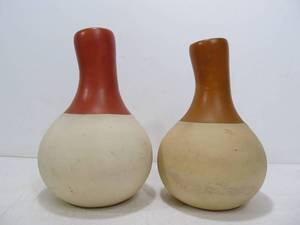 lot 15 image: Pair of Signed Vintage WELLER Gourd Vases