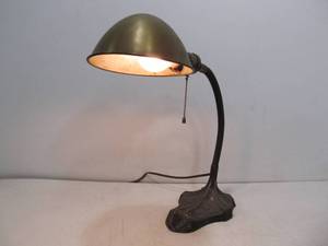 lot 21 image: Nice Vintage 1920s Signed ROBERT SCHWARTZ Gooseneck Desk Lamp