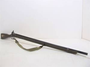 lot 24 image: Vintage Parris Mfg Company Toy KADET Trainer Rifle