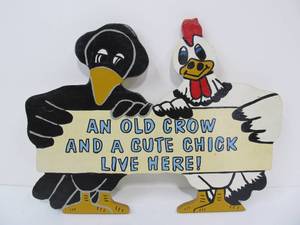 lot 71 image: Hand Painted Folk Art Wooden Sign - Old Crow & Cool Chick Live Here