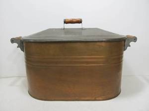 lot 109 image: Excellent Vintage Copper Boiler